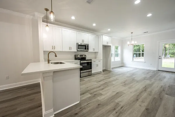 $1,800 | 4430 Canal Street, Slidell, LA 70461