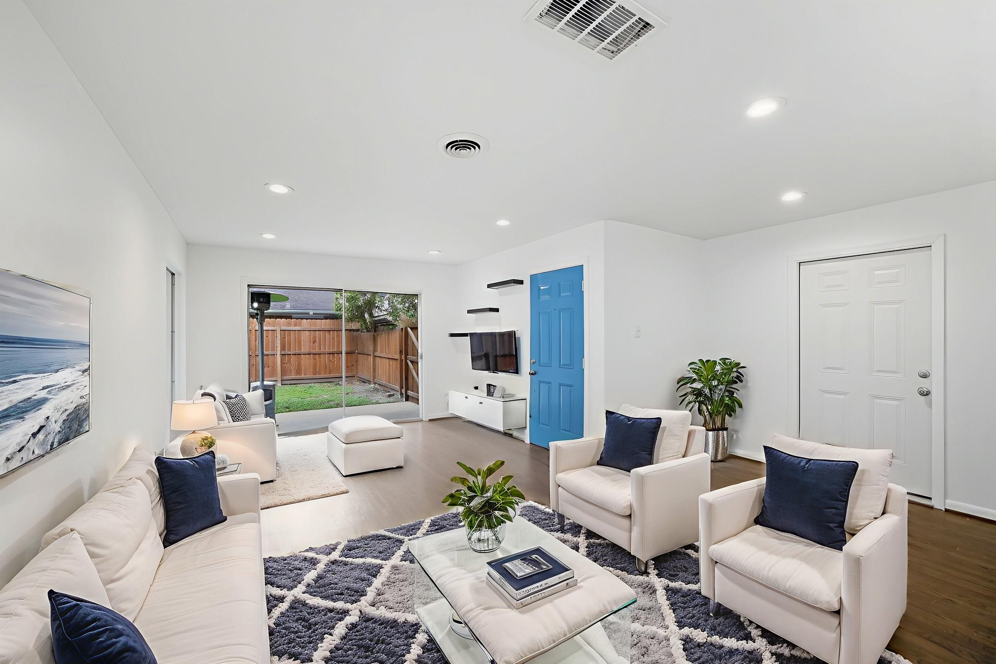 11223 Greenwillow Street Houston, TX 77035 - Photo 3 of 29 a living room with furniture and a couch