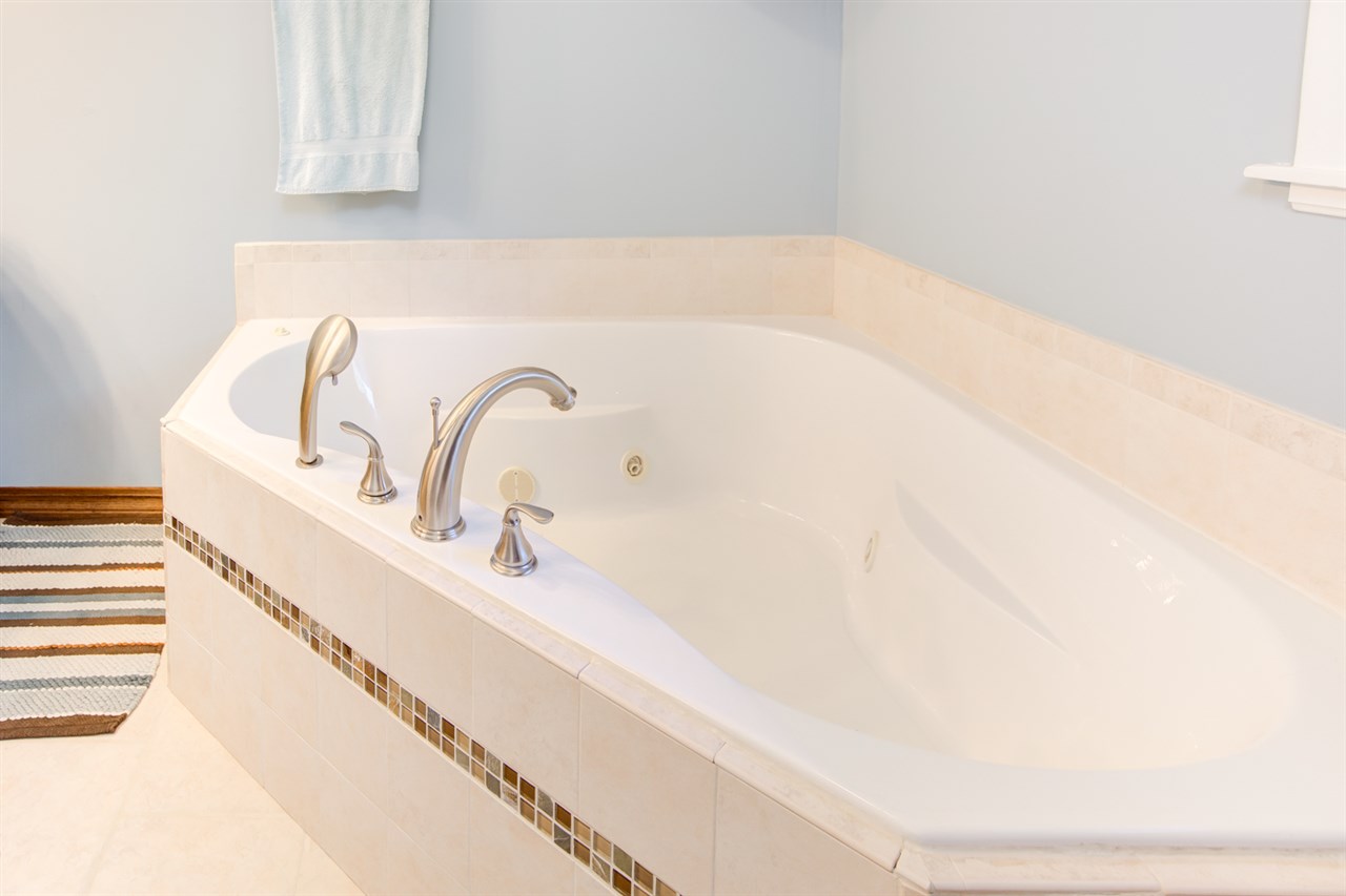 9609 Fischer Road Evansville, IN 47720 - Photo 17 of 36 Gallery Image 17