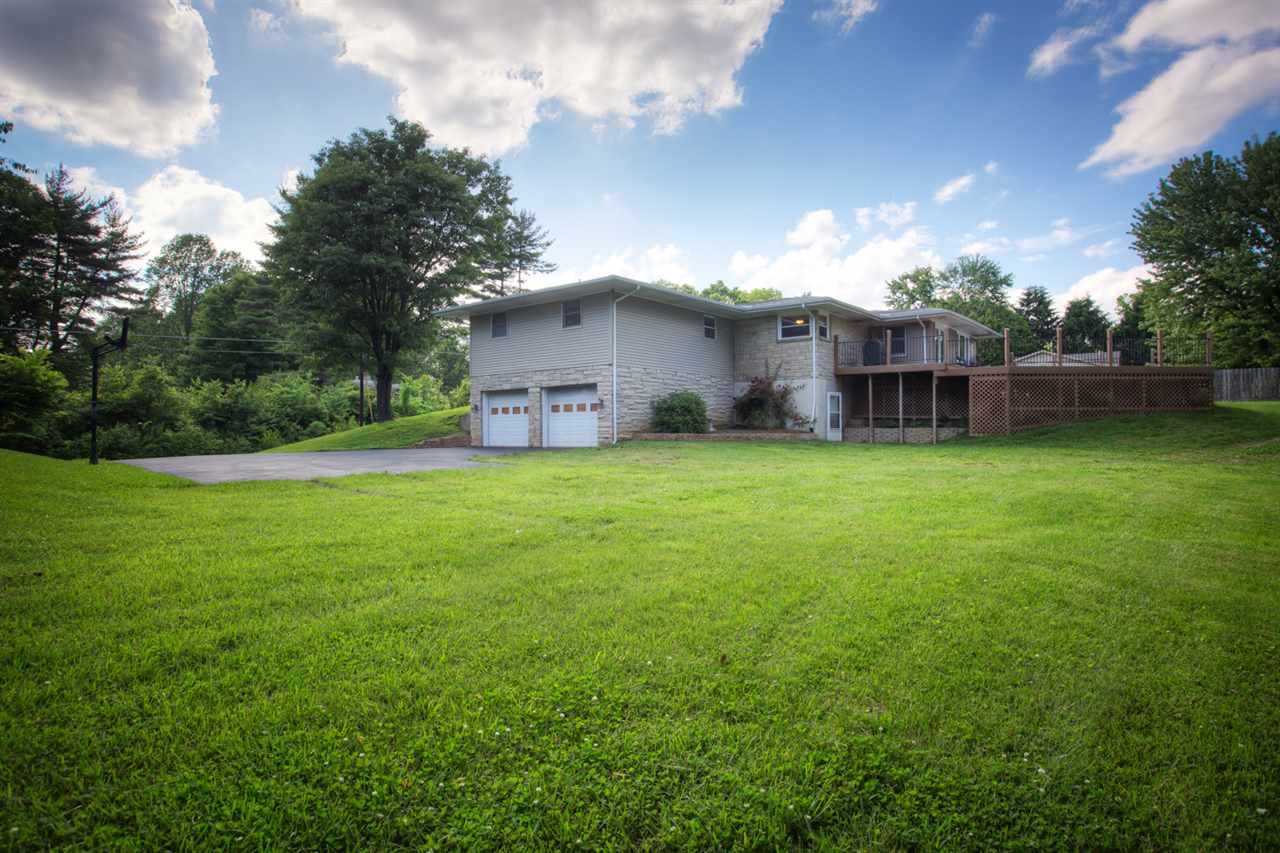 9609 Fischer Road Evansville, IN 47720 - Photo 34 of 36 Gallery Image 34