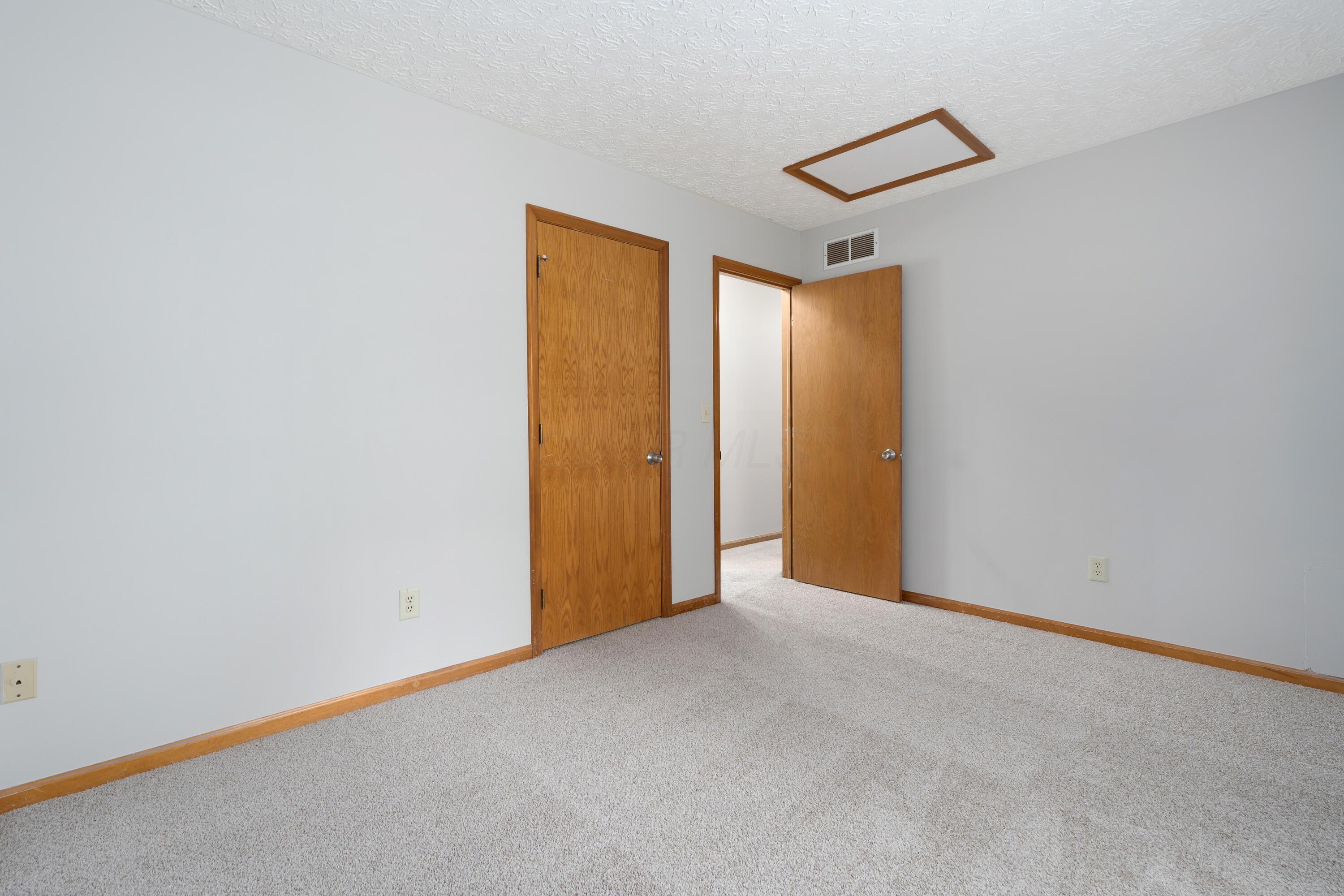 88 Ravine Road Powell, OH 43065 - Photo 32 of 39 Bedroom 3