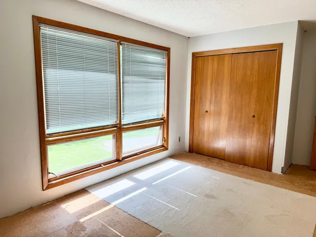 $225,000 | 1831 Highway 11, Baudette, MN 56623