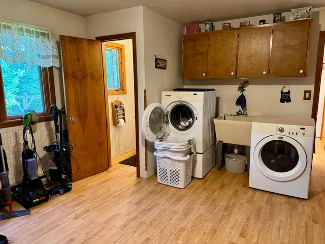 $225,000 | 1831 Highway 11, Baudette, MN 56623