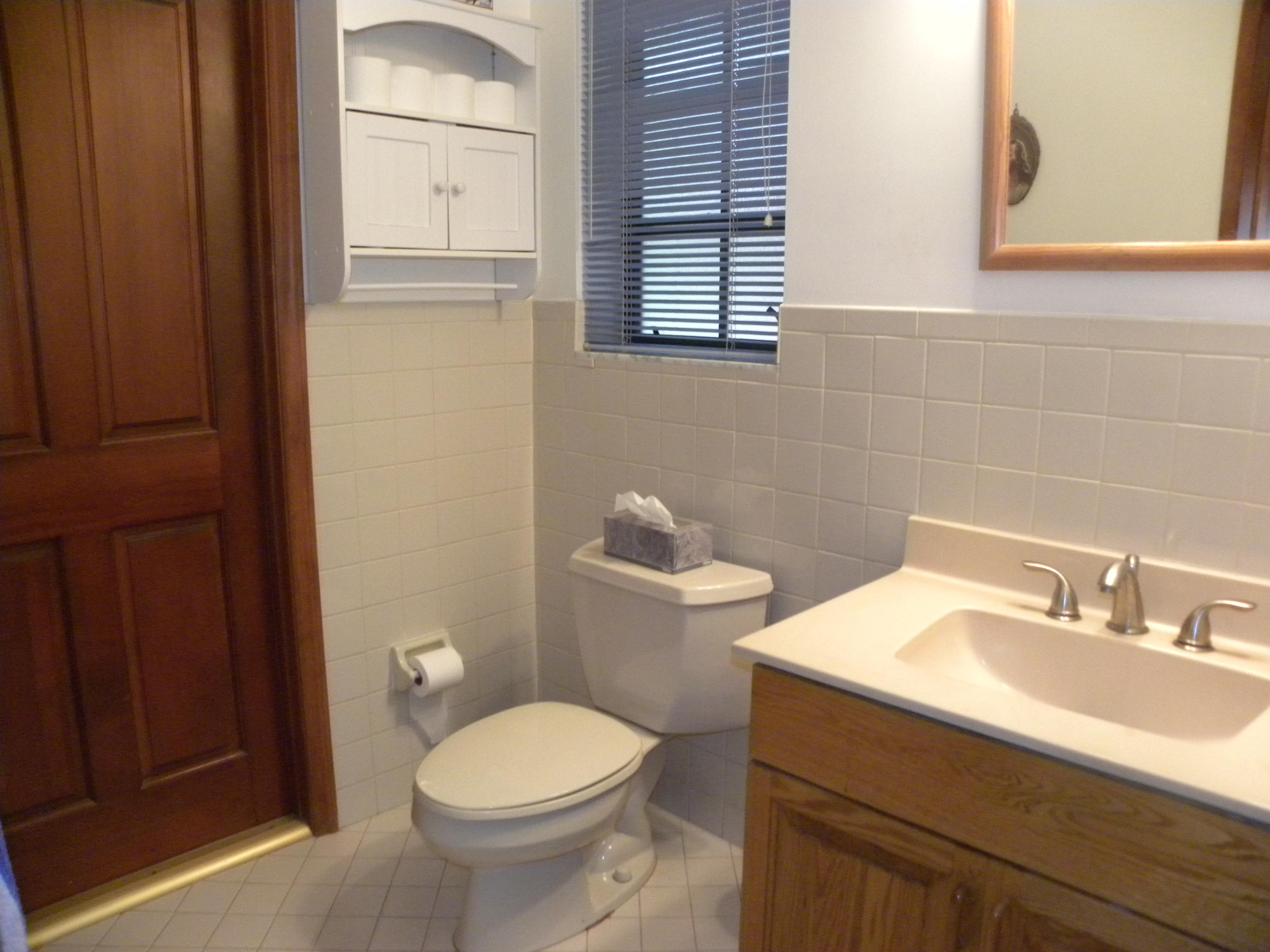 1270 Southwest 21st Lane Boca Raton, FL 33486 - Photo 17 of 47 Half Bathroom