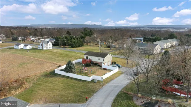 $295,000 | 601 Kittatinny Drive, Chambersburg, PA 17202