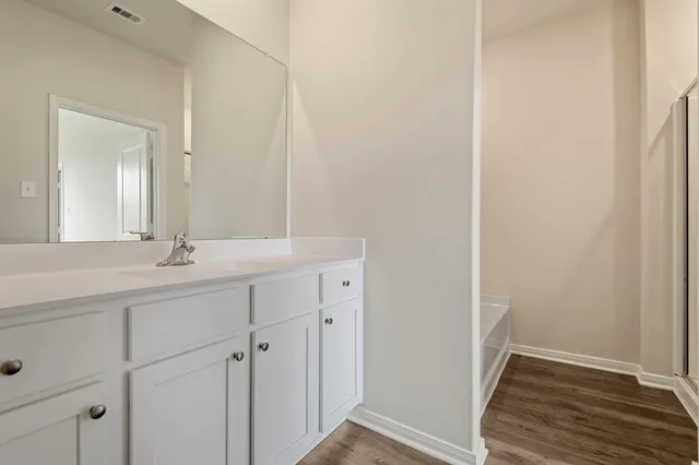 $2,120 | 15802 Berry Hl Drive, Conroe, TX 77303