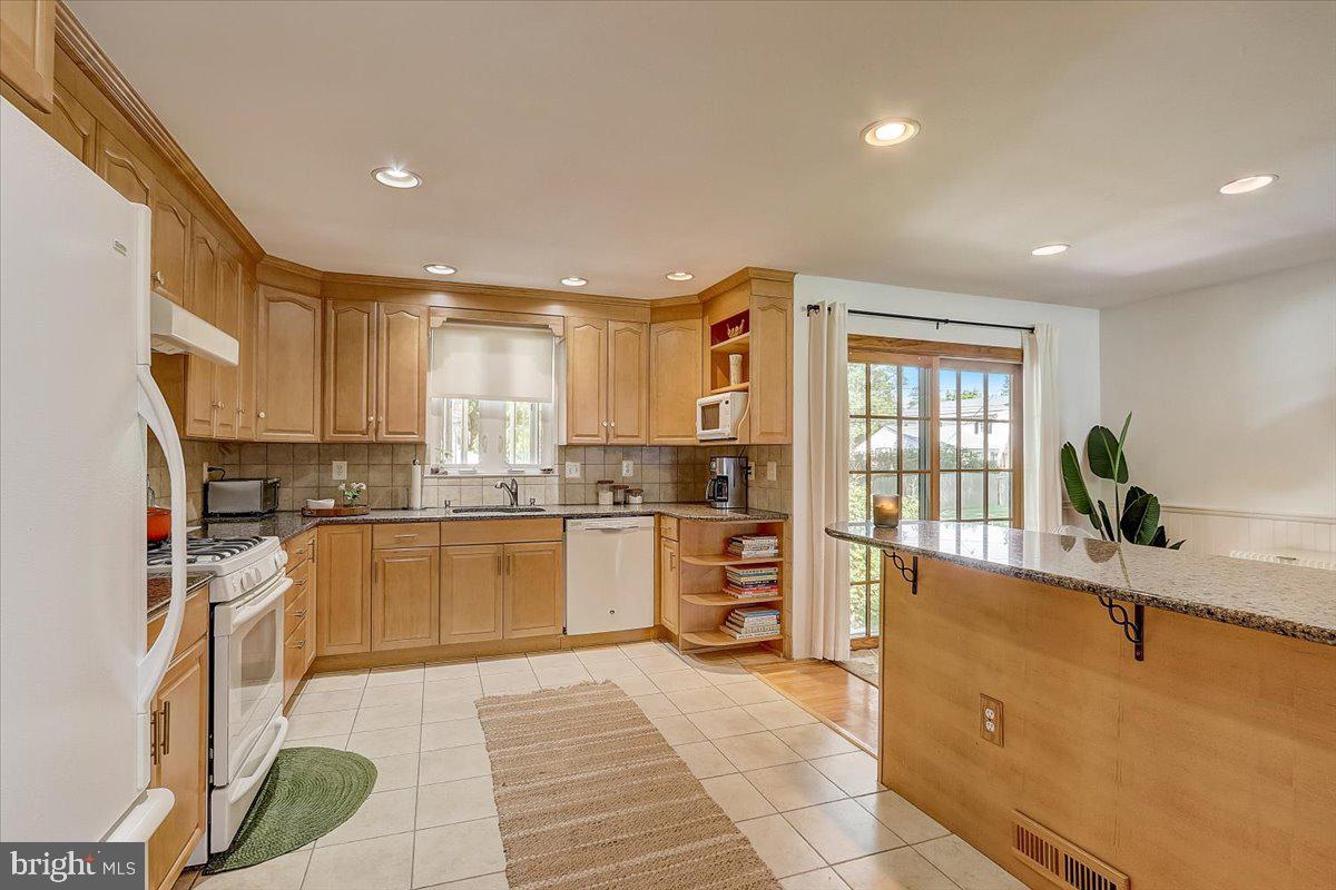 1107 Preston Road Flourtown, PA 19031 - Photo 13 of 33