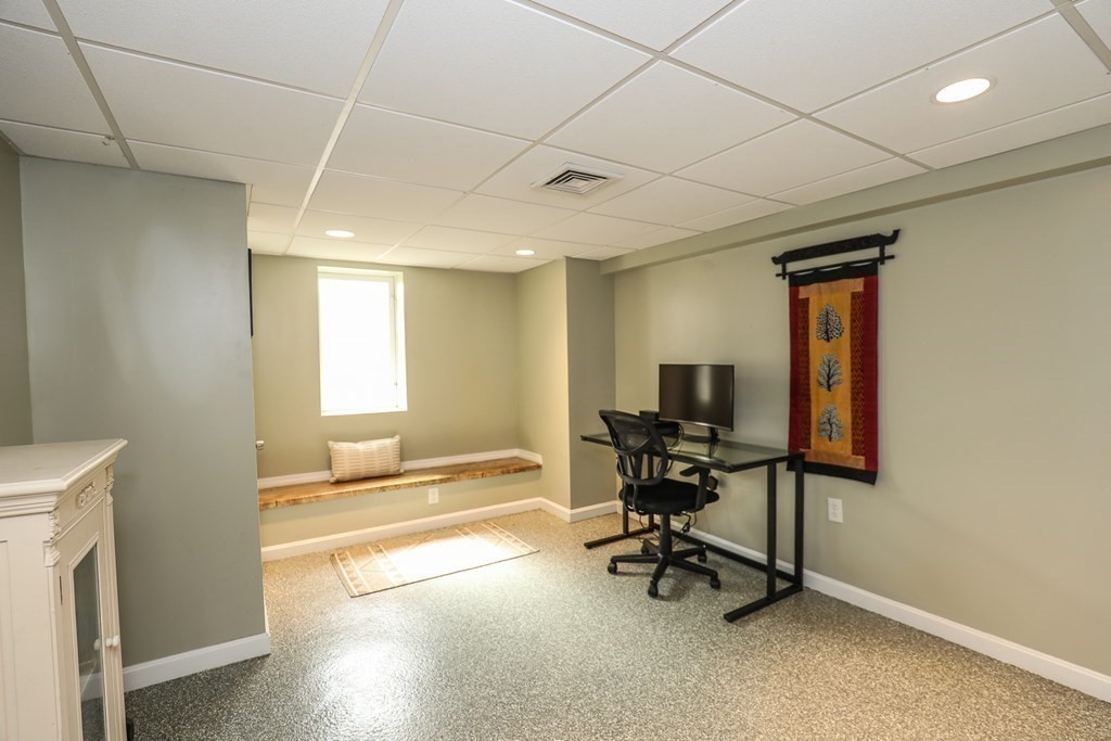 36 Hancock Road Wakefield, MA 01880 - Photo 26 of 42 Gallery Image 26