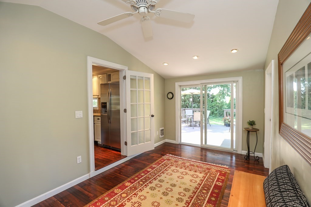 36 Hancock Road Wakefield, MA 01880 - Photo 3 of 42 Gallery Image 3