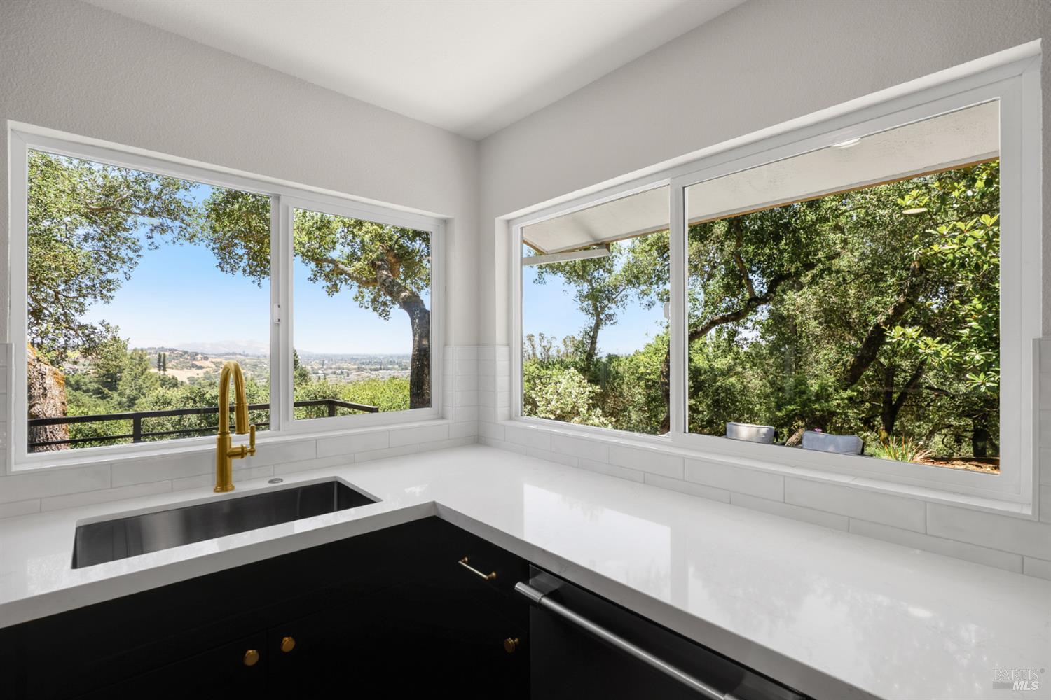 1385 Wikiup Drive Santa Rosa, CA 95403 - Photo 14 of 49