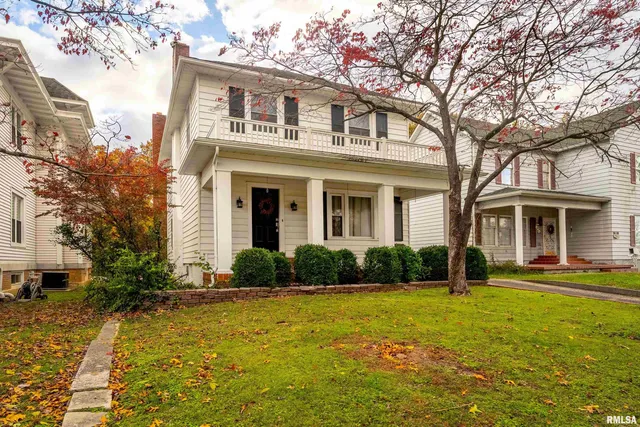 $210,000 | 311 West Poplar Street, Harrisburg, IL 62946