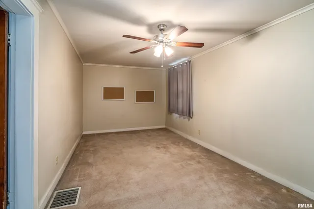 $210,000 | 311 West Poplar Street, Harrisburg, IL 62946