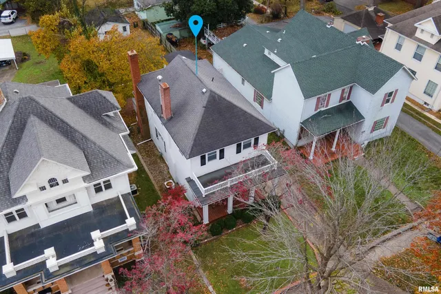 $210,000 | 311 West Poplar Street, Harrisburg, IL 62946