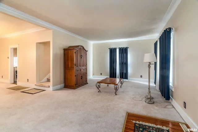 $210,000 | 311 West Poplar Street, Harrisburg, IL 62946