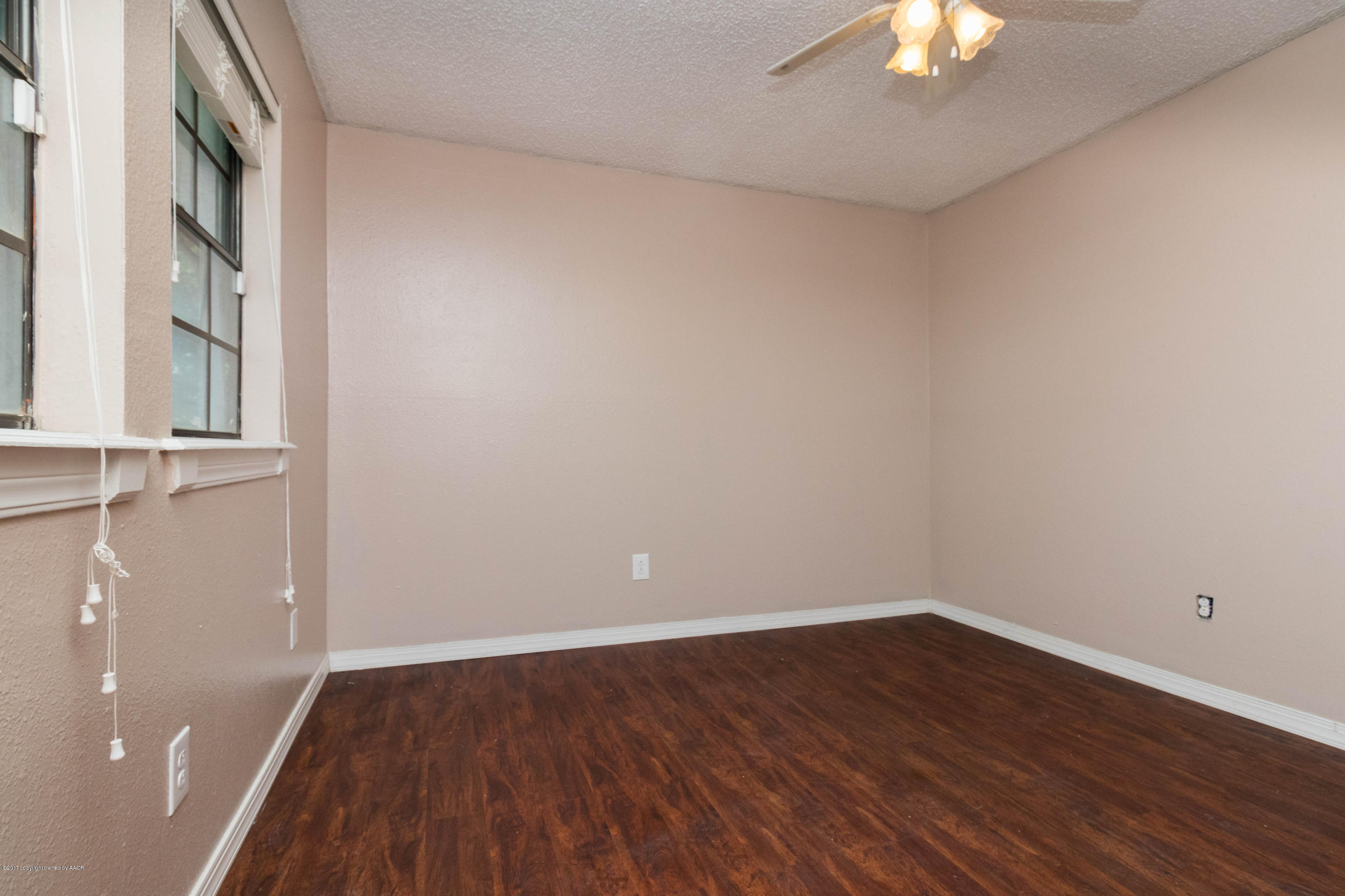 5102 Live Oak Drive Amarillo, TX 79110 - Photo 19 of 31 018