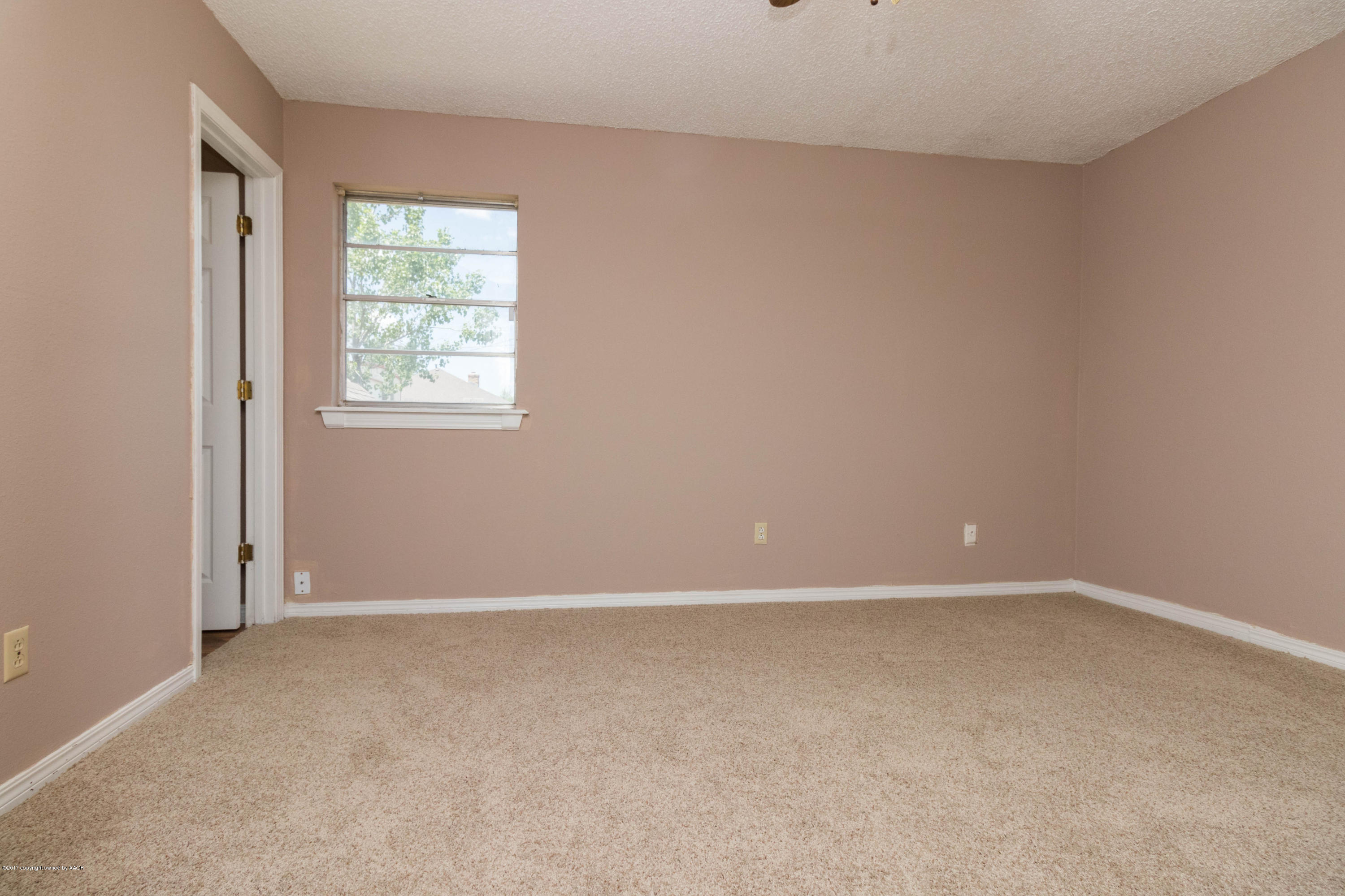 5102 Live Oak Drive Amarillo, TX 79110 - Photo 24 of 31 023