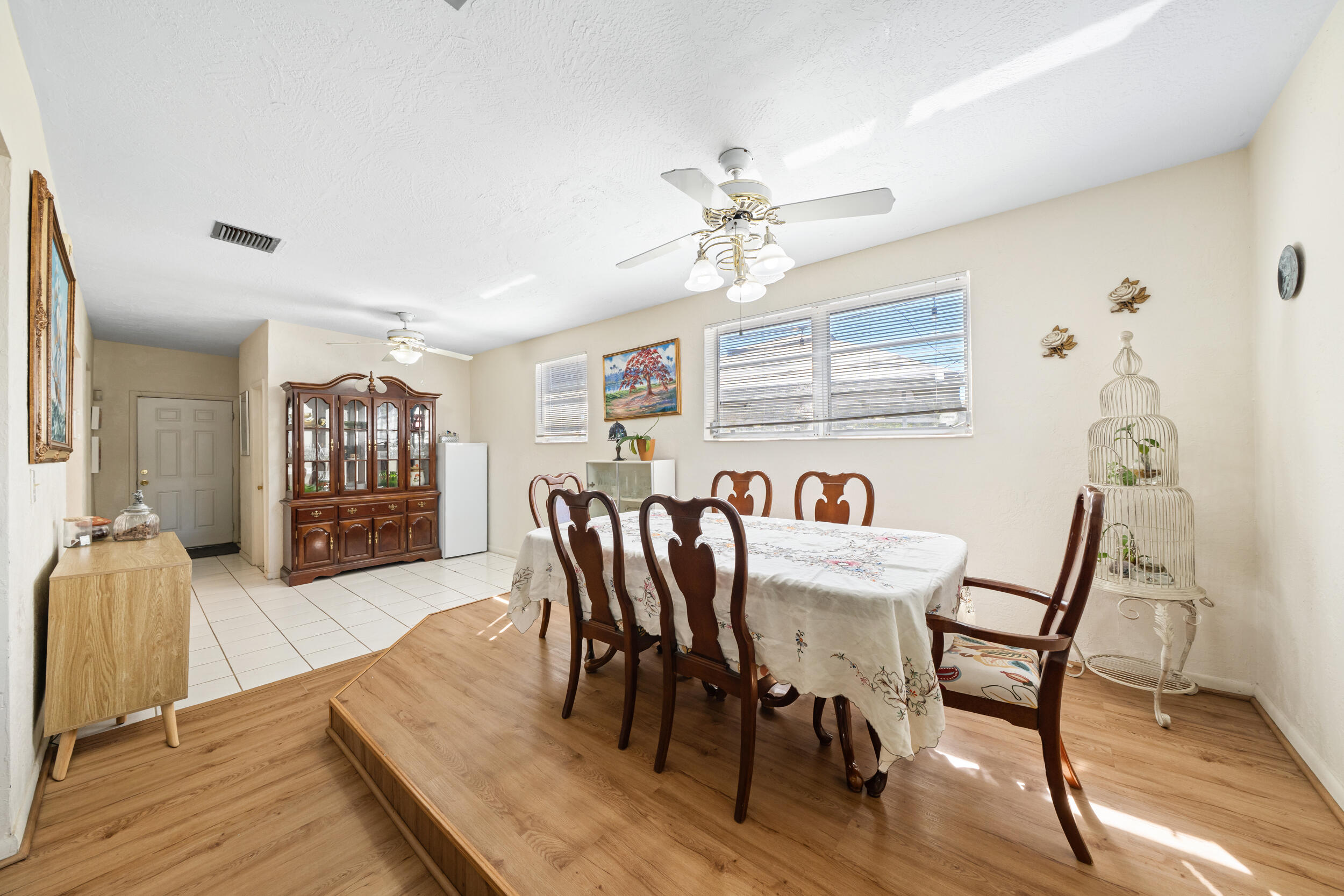 10730 Southwest 151st Street Miami, FL 33176 - Photo 13 of 26 058