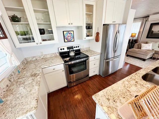 $3,500 | 1445 Mokuna Place, Honolulu, HI 96816