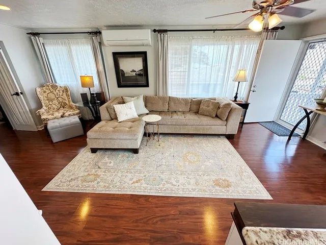 $3,500 | 1445 Mokuna Place, Honolulu, HI 96816