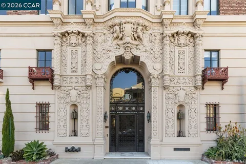 $1,298,000 | 492 Staten Avenue, Unit 1101, Oakland, CA 94610