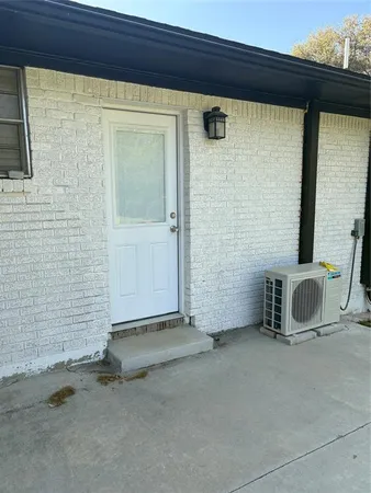 $925 | 818 Thomas Street, Denton, TX 76201