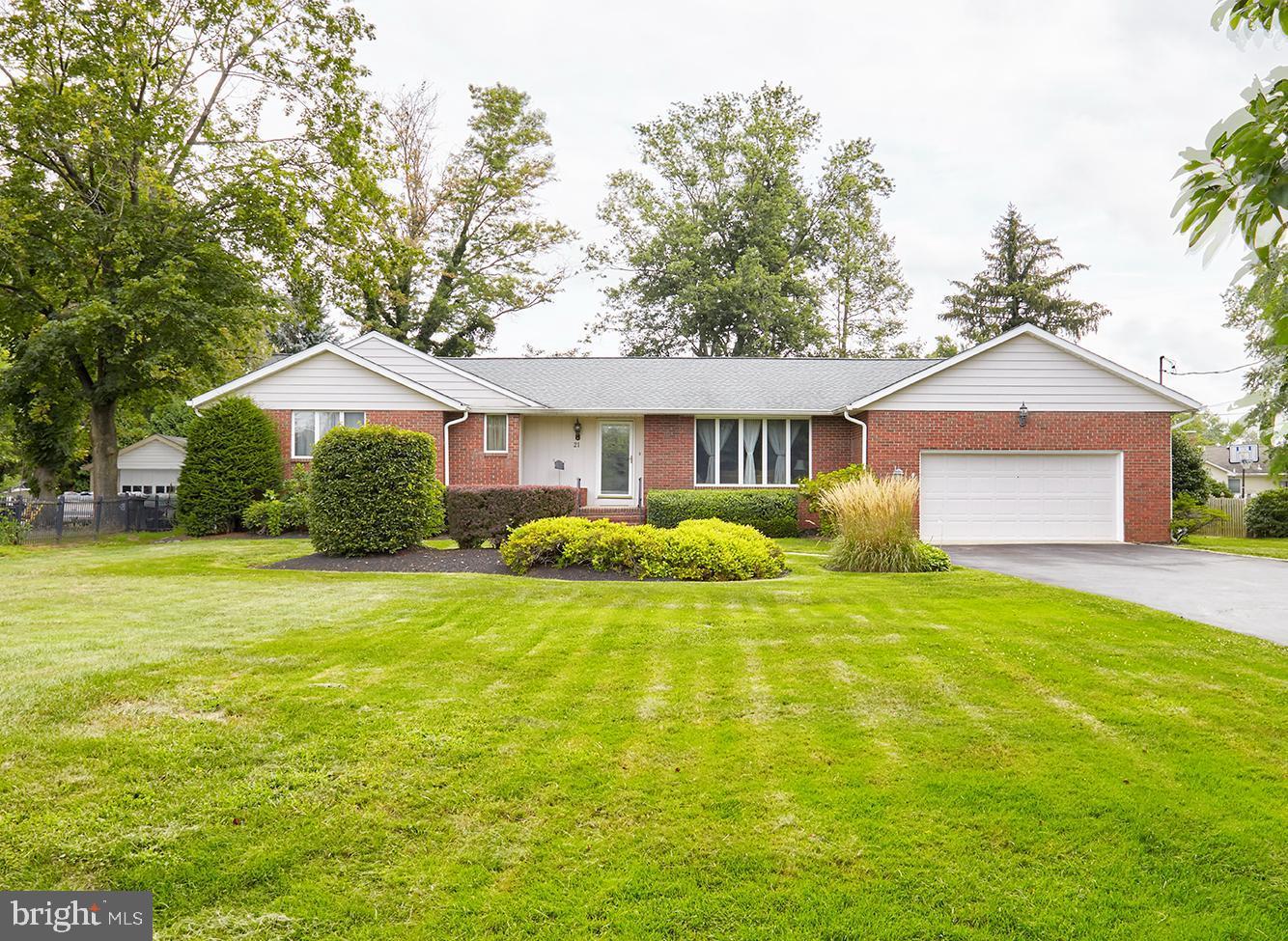 21 Georgetown Road Bordentown, NJ 08505 - Photo 1 of 38 Custom Built Beautiful Ranch