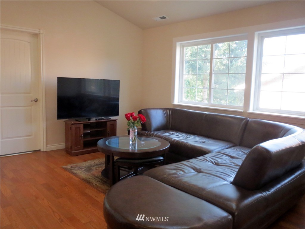 23526 19th Drive Southeast Bothell, WA 98021 - Photo 2 of 7