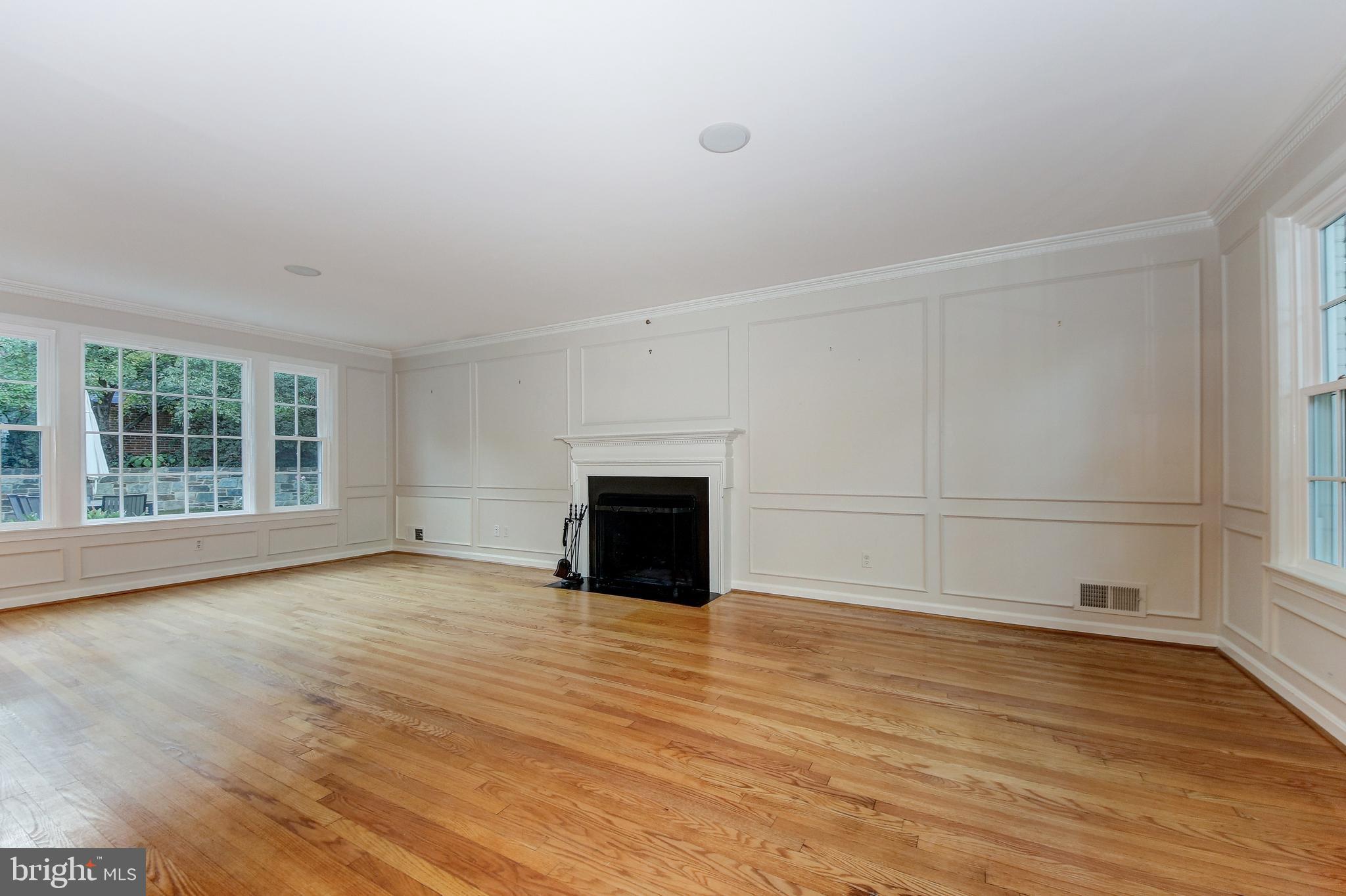 4509 Tournay Road Bethesda, MD 20816 - Photo 4 of 24