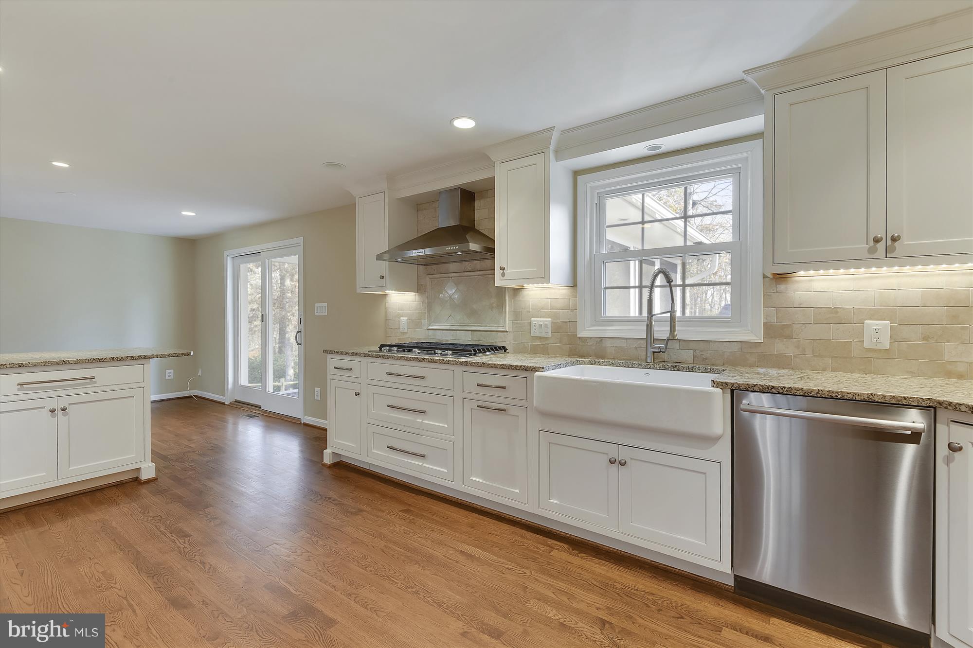 12334 Old Canal Road Potomac, MD 20854 - Photo 3 of 30 Gallery Image 3