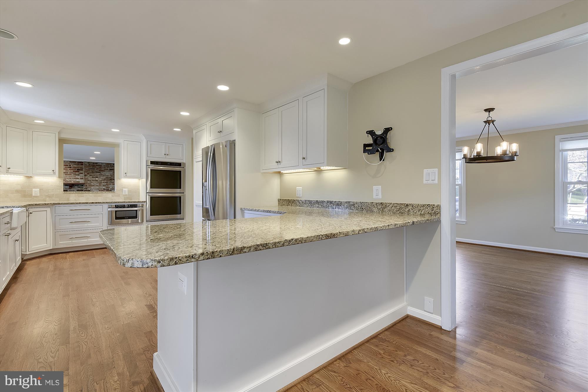 12334 Old Canal Road Potomac, MD 20854 - Photo 8 of 30 Gallery Image 8