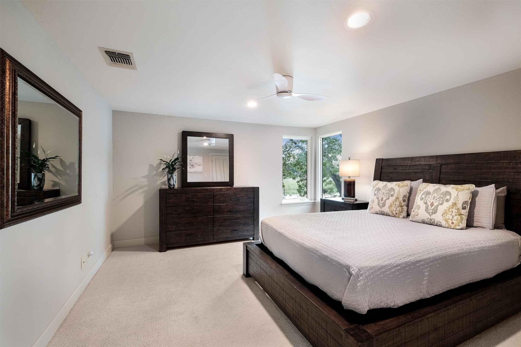 1807 Terminal Loop Road McQueeney, TX 78123 - Photo 17 of 32 Lake front bedroom 2