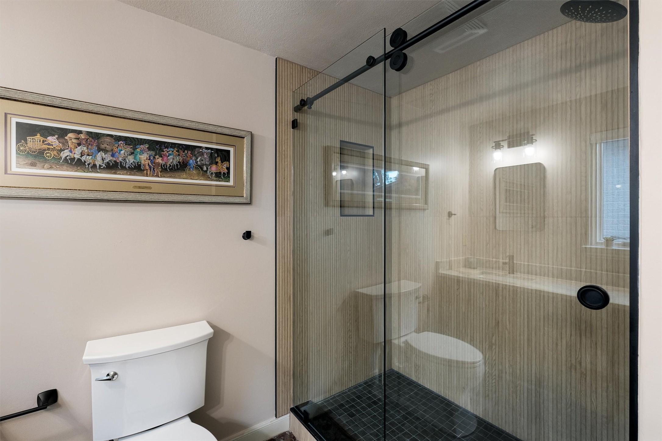 1807 Terminal Loop Road McQueeney, TX 78123 - Photo 19 of 32 Upstairs bath with shower view.