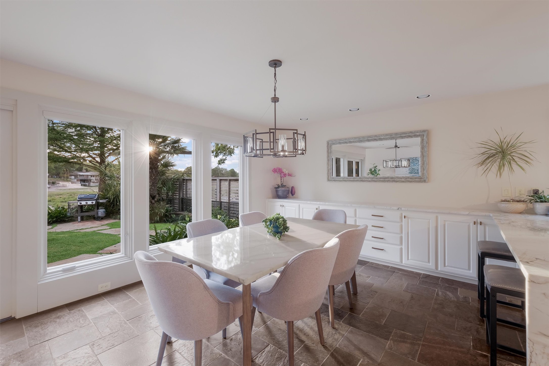1807 Terminal Loop Road McQueeney, TX 78123 - Photo 8 of 32 Dining room with lake view