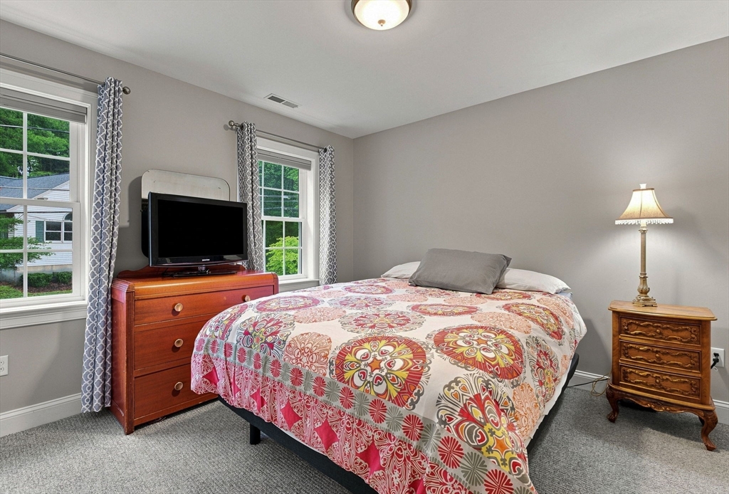 19 Riverside Drive North Reading, MA 01864 - Photo 17 of 41 Gallery Image 17