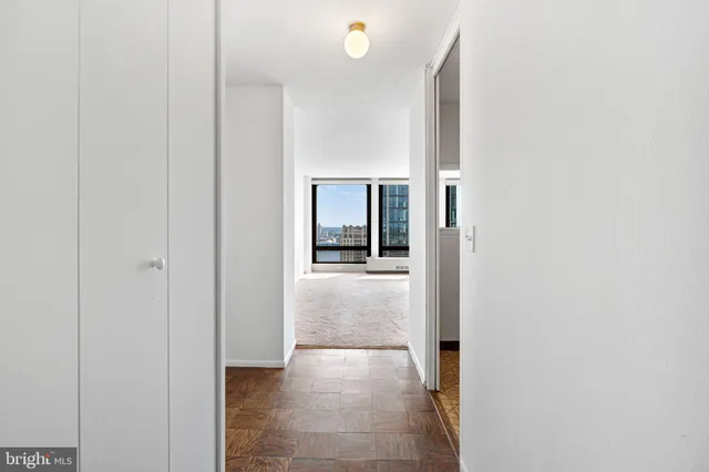 $2,295 | 200 Locust Street, Unit 27FN, Philadelphia, PA 19106