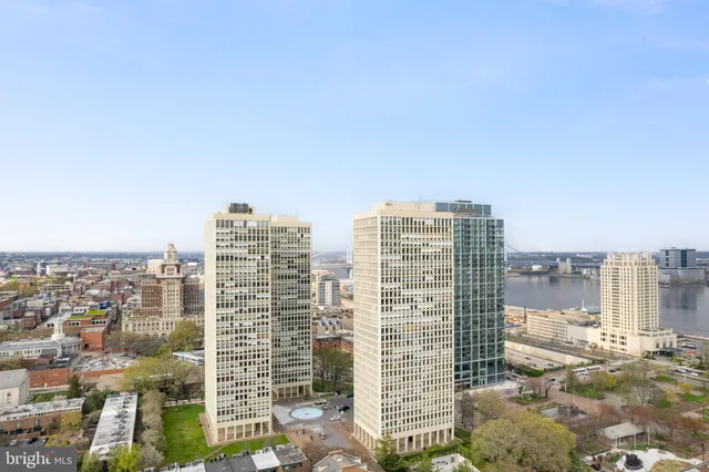 $2,295 | 200 Locust Street, Unit 27FN, Philadelphia, PA 19106