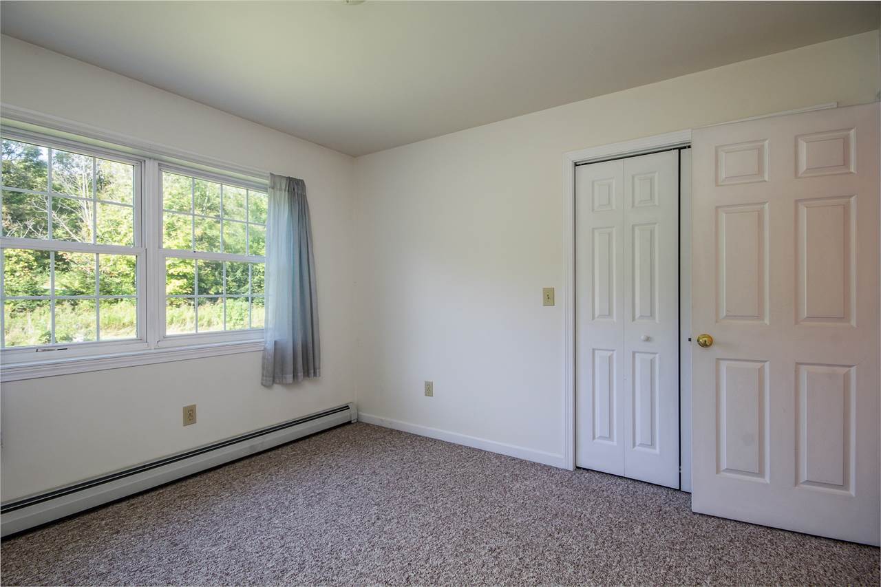 949 Lake Road Milton, VT 05468 - Photo 22 of 31