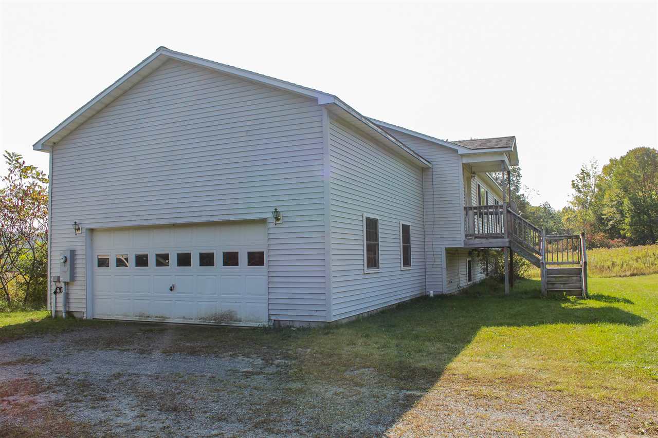 949 Lake Road Milton, VT 05468 - Photo 4 of 31