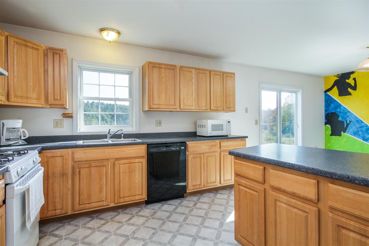949 Lake Road Milton, VT 05468 - Photo 10 of 31