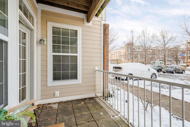 $500,100 | 8183 Carnegie Hall Court, Unit 107, Vienna, VA 22180