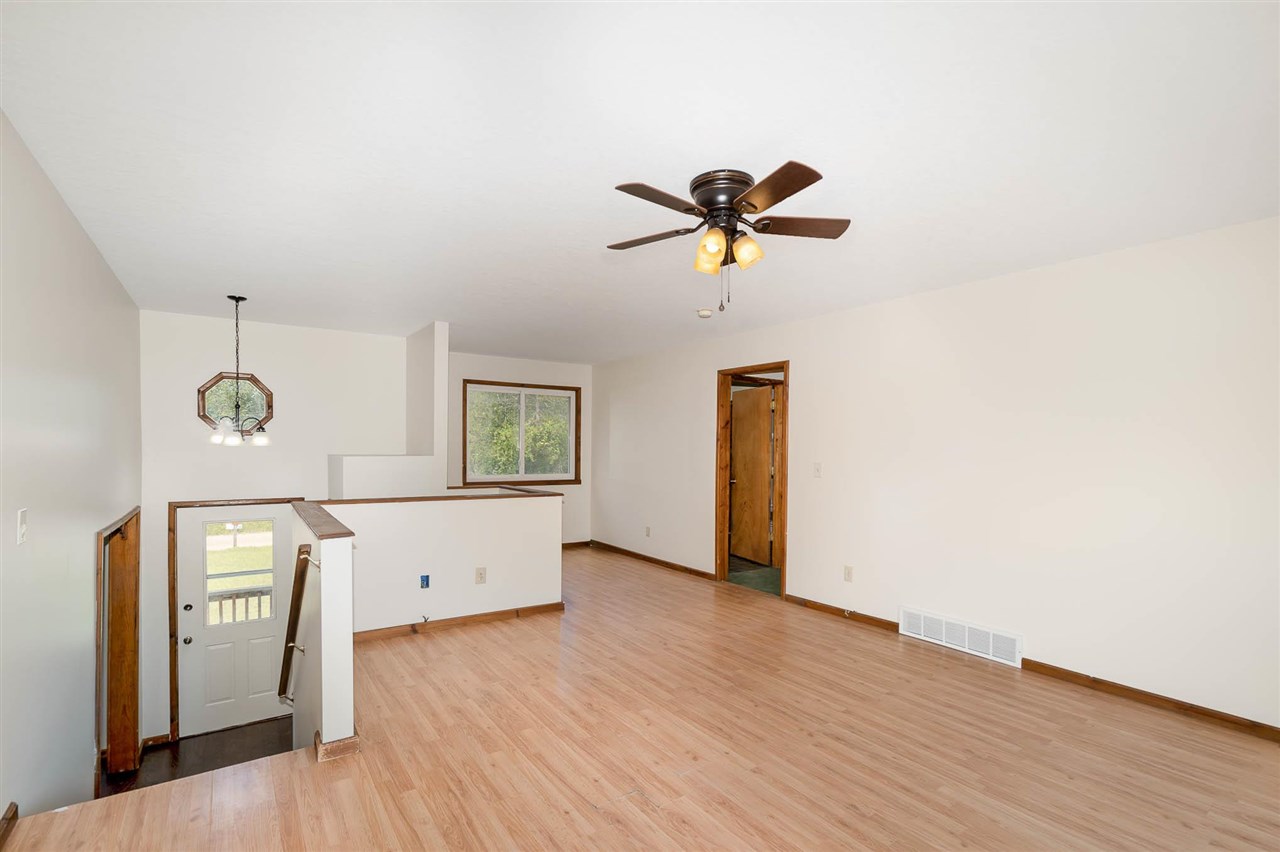 3336 Bay-Gladwin Line Rhodes, MI 48652 - Photo 8 of 25