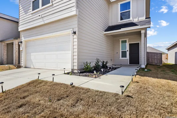 $1,850 | 9419 Platte Place, San Antonio, TX 78221