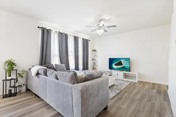 $1,850 | 9419 Platte Place, San Antonio, TX 78221