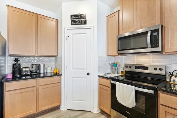 $1,850 | 9419 Platte Place, San Antonio, TX 78221