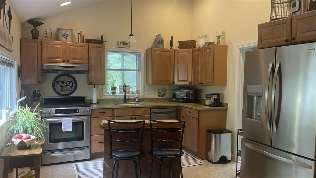 171 Mill Street Raynham, MA 02767 - Photo 9 of 16