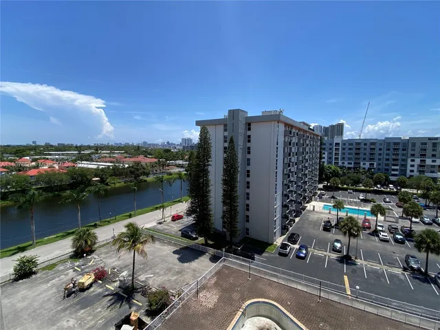 $189,000 | 2025 Northeast 164th Street, Unit 807, North Miami Beach, FL 33162