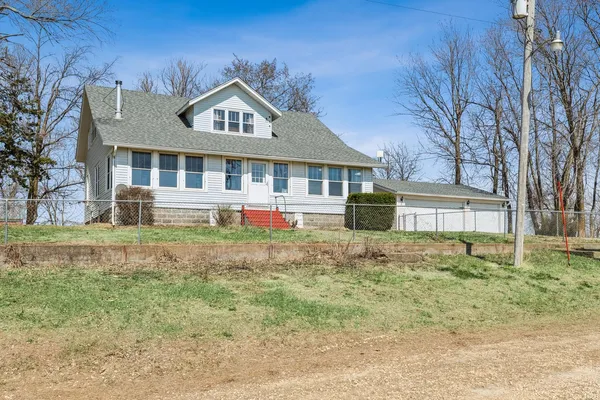 $415,000 | 266 Hoover Highway, Lowden, IA 52255