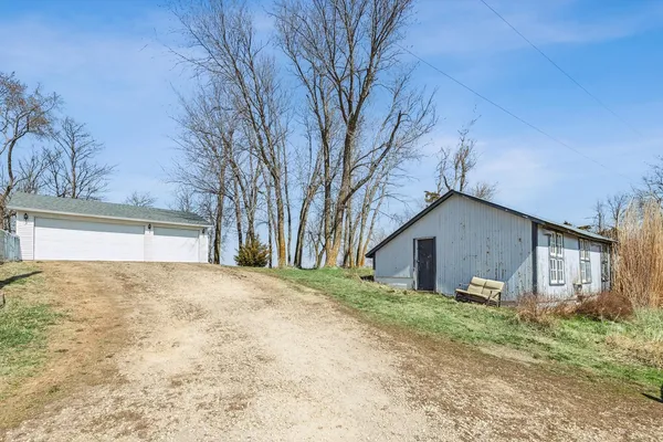 $415,000 | 266 Hoover Highway, Lowden, IA 52255