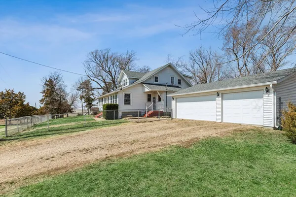 $415,000 | 266 Hoover Highway, Lowden, IA 52255