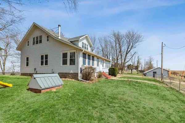 $415,000 | 266 Hoover Highway, Lowden, IA 52255